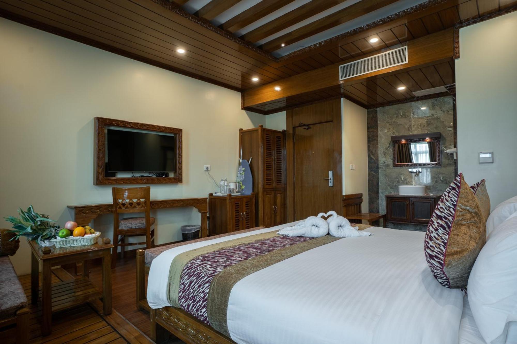 Surya Heritage Hotel Kathmandu Exteriör bild